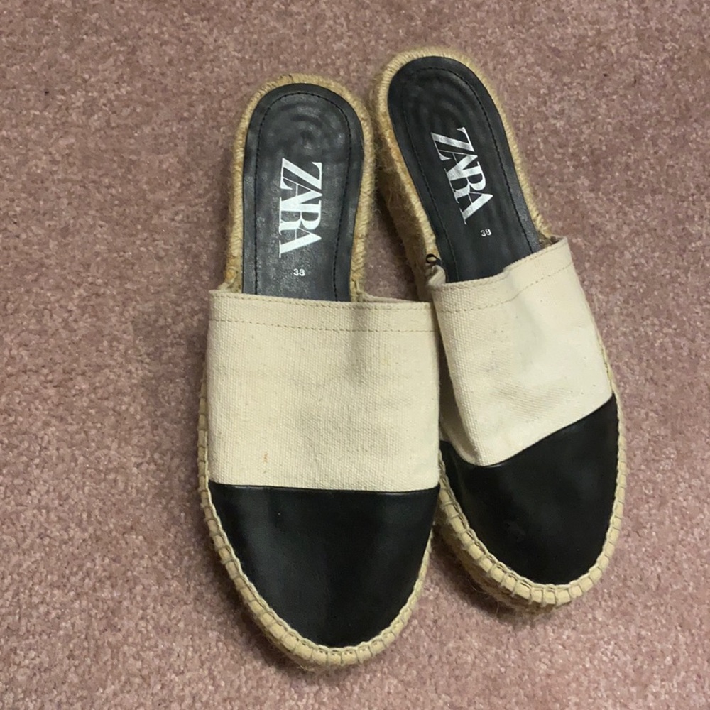 Shoes blk and white size 38